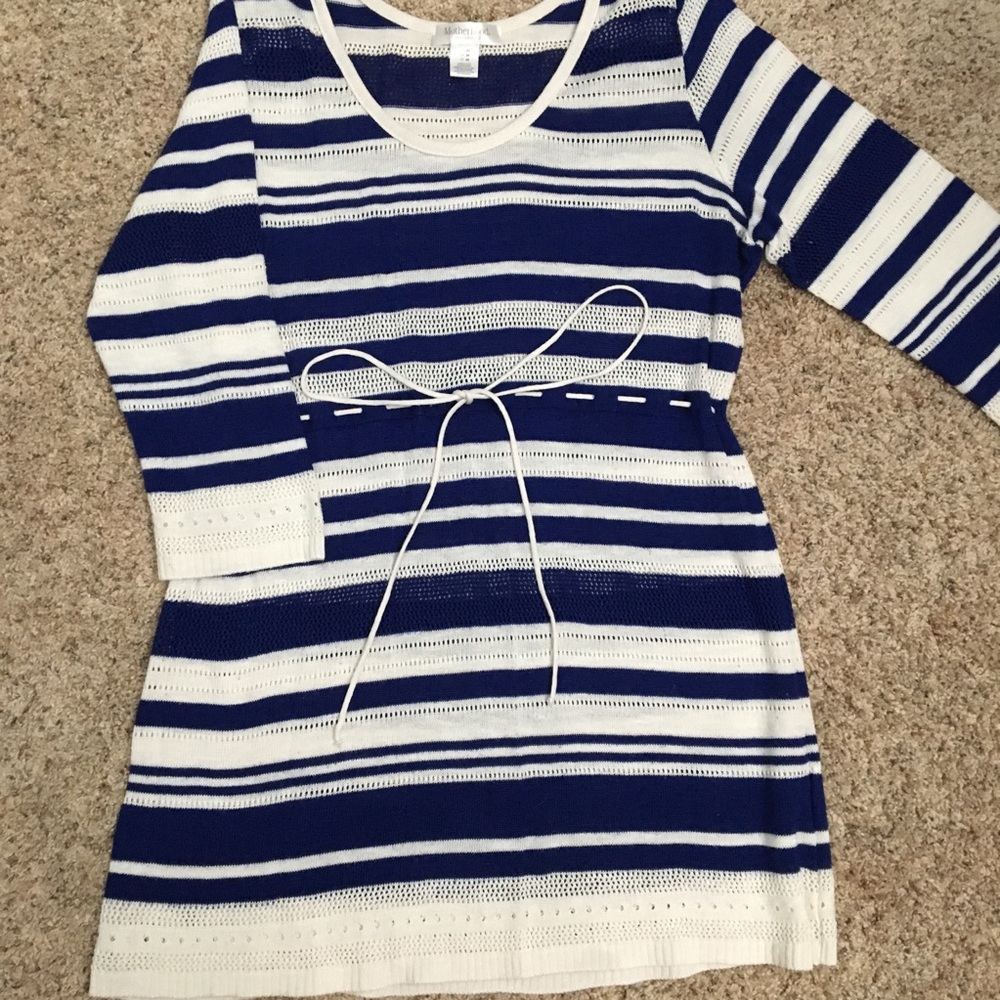 Motherhood Maternity sweater top